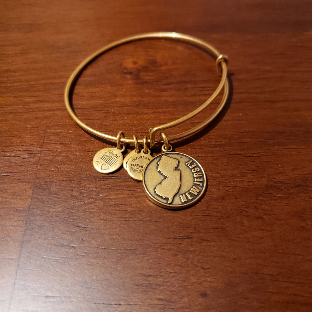 Alex and Ani New Jersey (+) Energy 2014